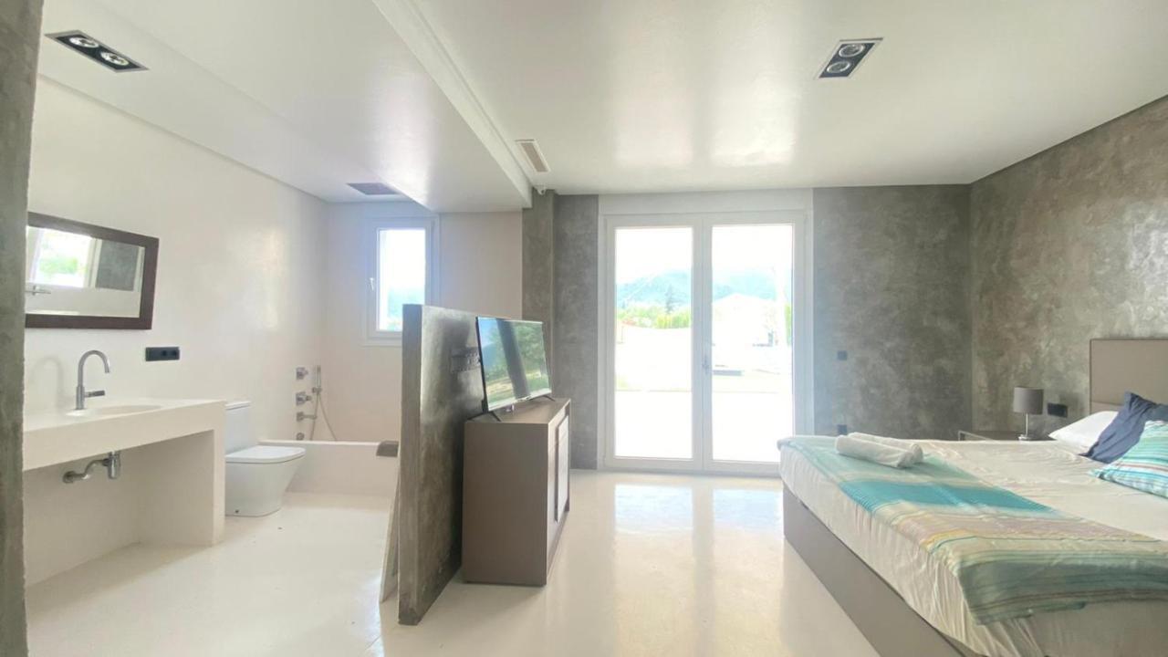 White House En Enguera - Fantastica Casa Con Jacuzzi Piscina Y Barbacoa公寓 外观 照片